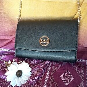 Marilyn MONROE Elegant Black Women's Bag w/ GOLD Crossbody Chain And Accents.